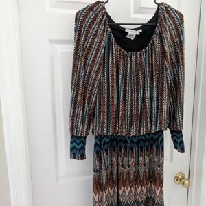 Maggie London long sleeve print dress